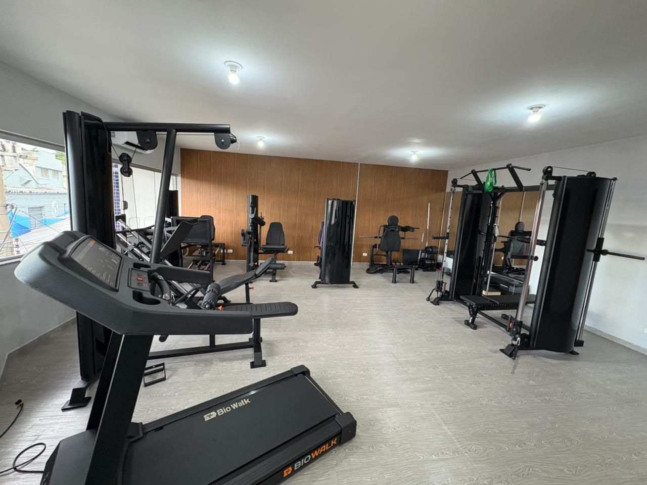 Studio montado com equipamentos BioWalk